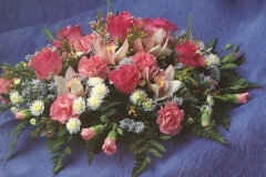 floral funeral posy 14"