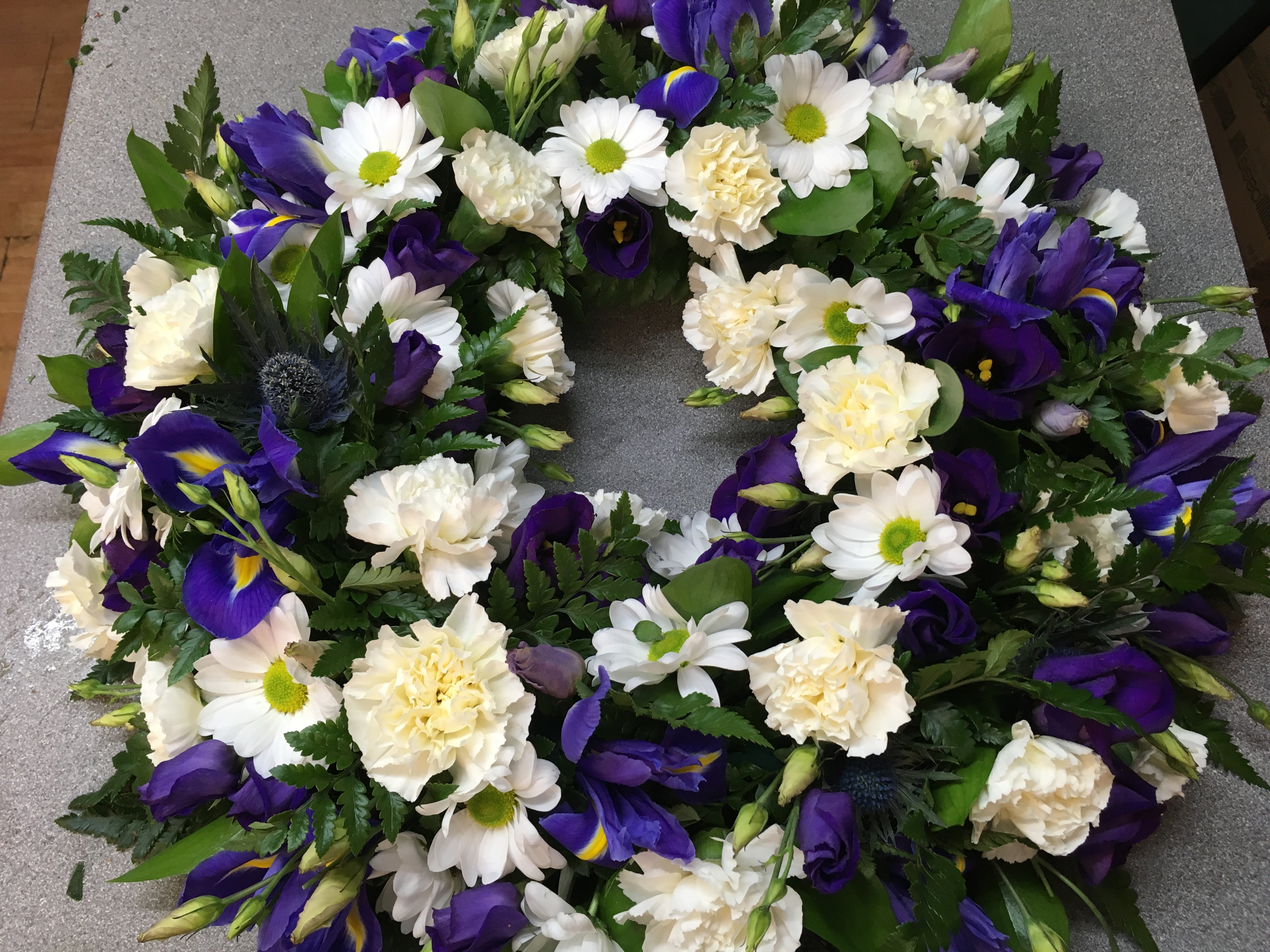 floral funeral wreath loose flowers 16"